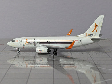 1:400 PANDA CUSTOM MAXIMUM EXPRESS B737-700 C-FGMA