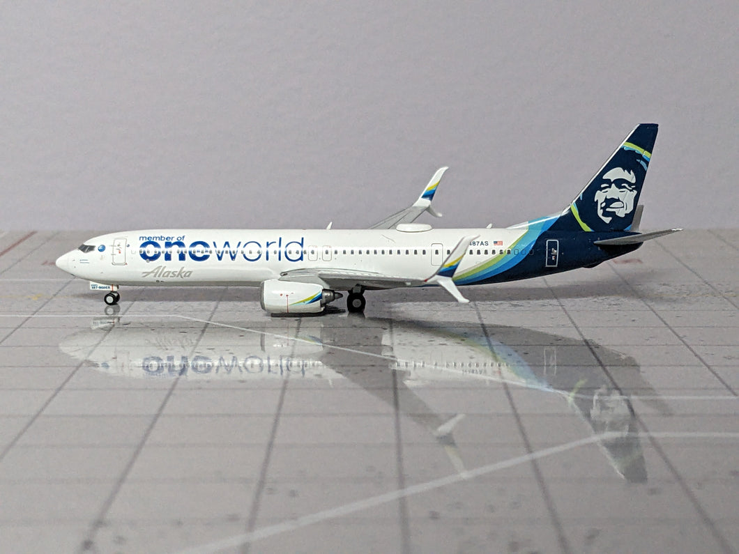 (c) 1:400 GEMINI ALASKA B737-900 N487AS