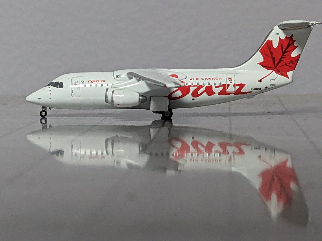 1:400 JETX AIR CANADA JAZZ BAE-146 C-GRNZ