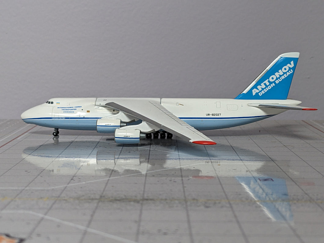 1:400 GEMINI ANTONOV AN124 UR-82027