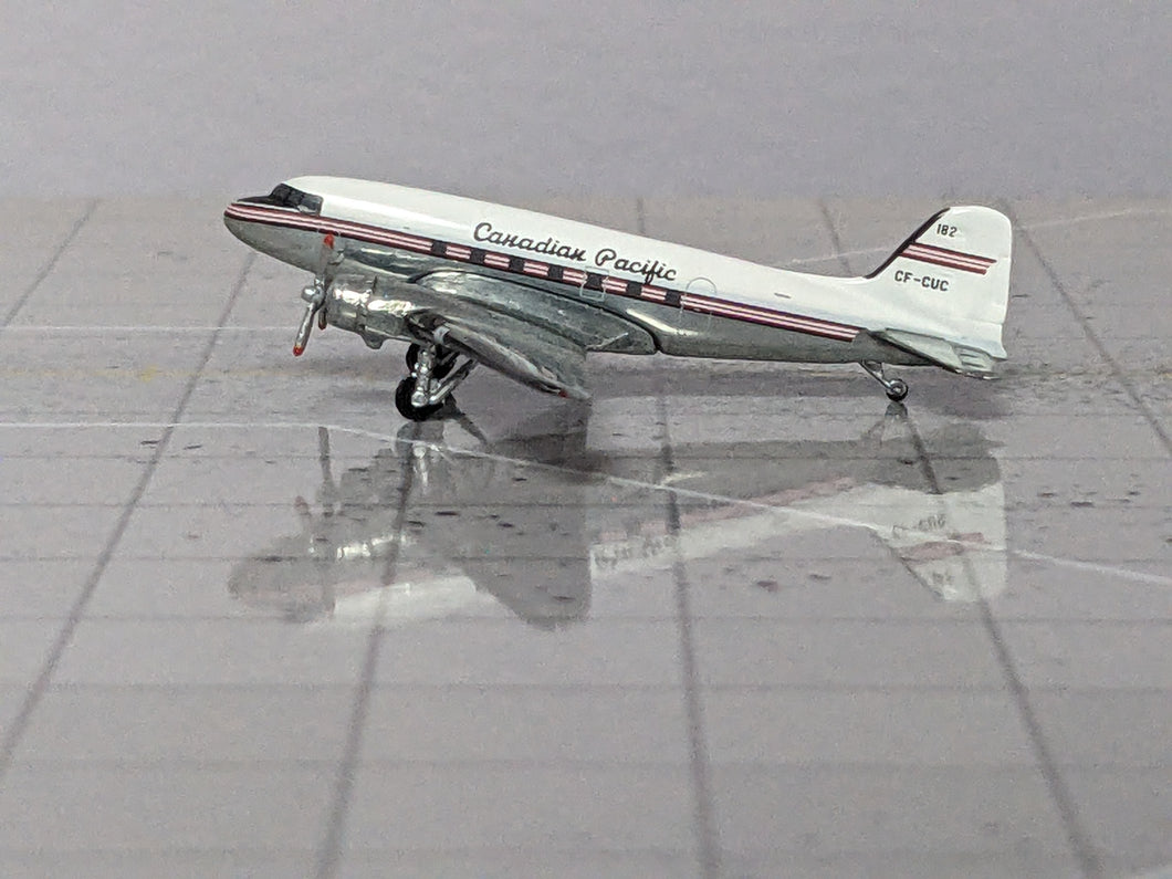 1:400 AEROCLASSICS CANADIAN PACIFIC DC-3 CF-CUC
