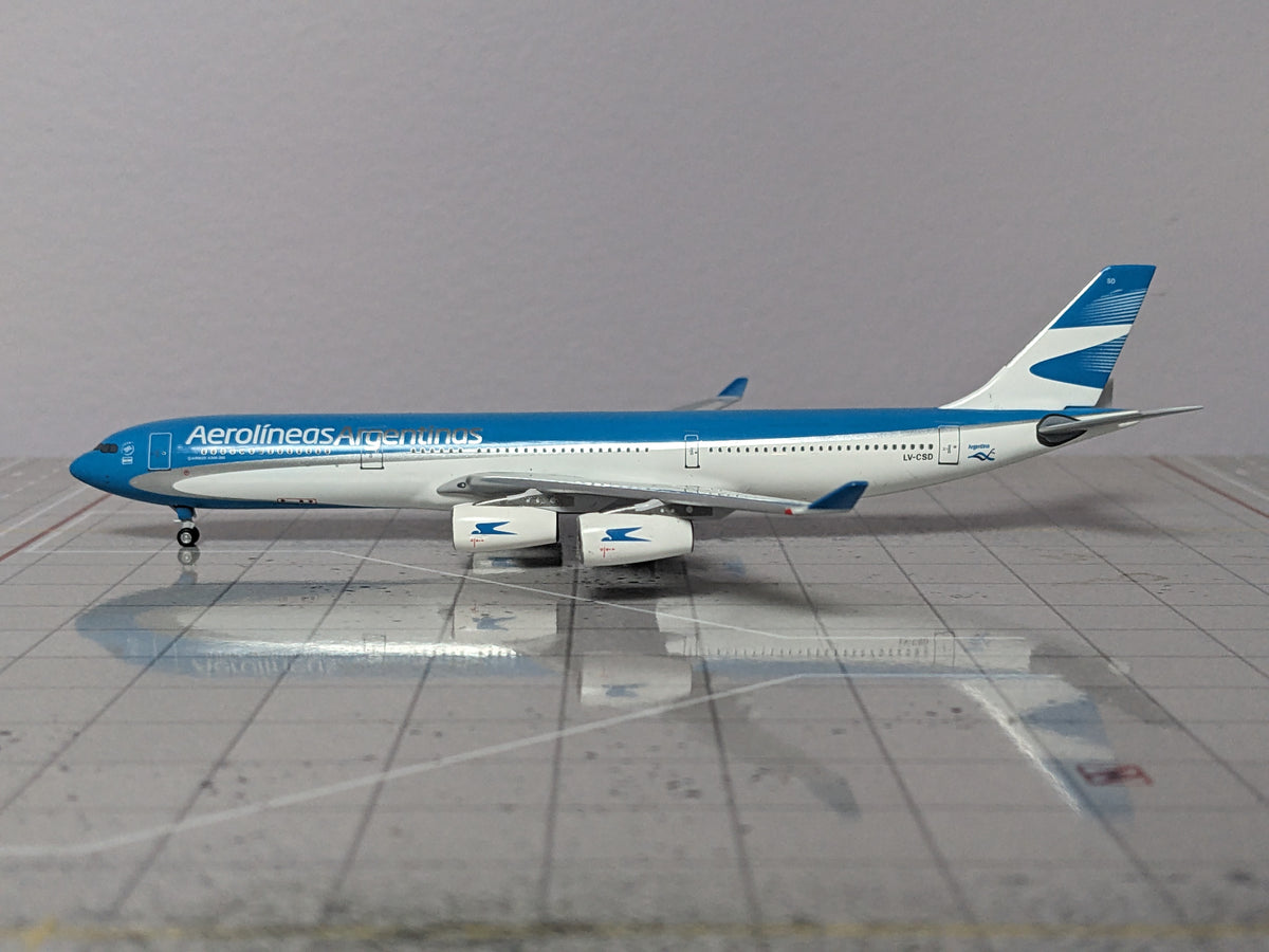 1:400 AEROCLASSICS AEROLINEAS ARGENTINAS A340-300 LV-CSD – Prairie Diecast