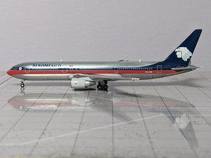 1:400 JC AEROMEXICO B767-300ER XA-APB