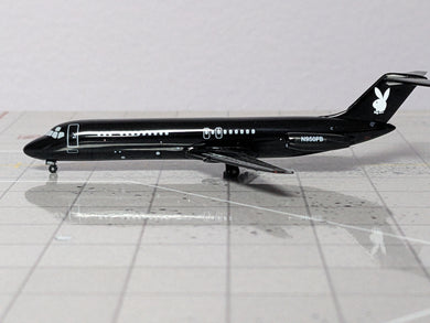 1:400 AEROCLASSICS PLAYBOY DC-9 N950PB