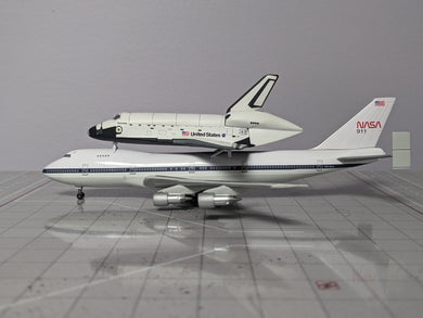 1:400 DRAGON NASA B747-100SCA N911NA WITH SPACE SHUTTLE DISCOVERY