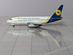 1:400 AEROCLASSICS UKRAINE B737-200 UR-GAC