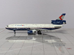 1:400 DRAGON CANADIAN DC-10-30 C-FCRE "SIGNATURES"