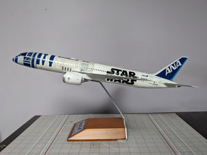 1:200 WHITE BOX ANA B787-9 R2D2