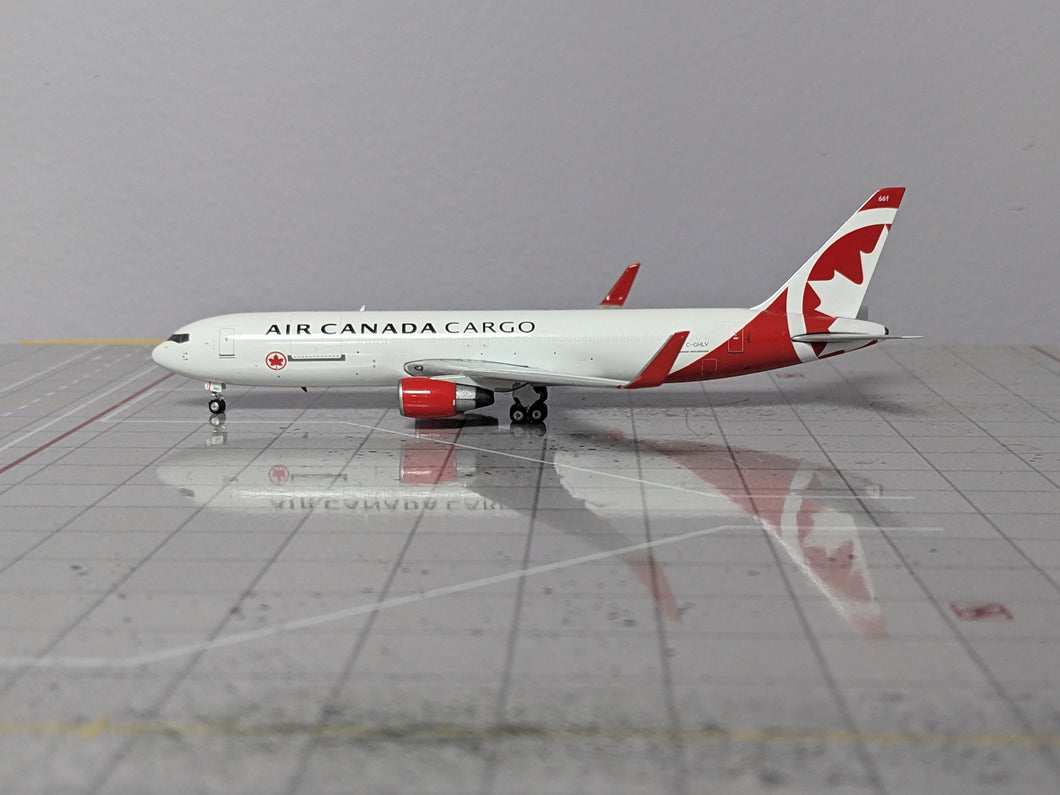 1:400 PHOENIX AIR CANADA CARGO B767-300 C-GHLV