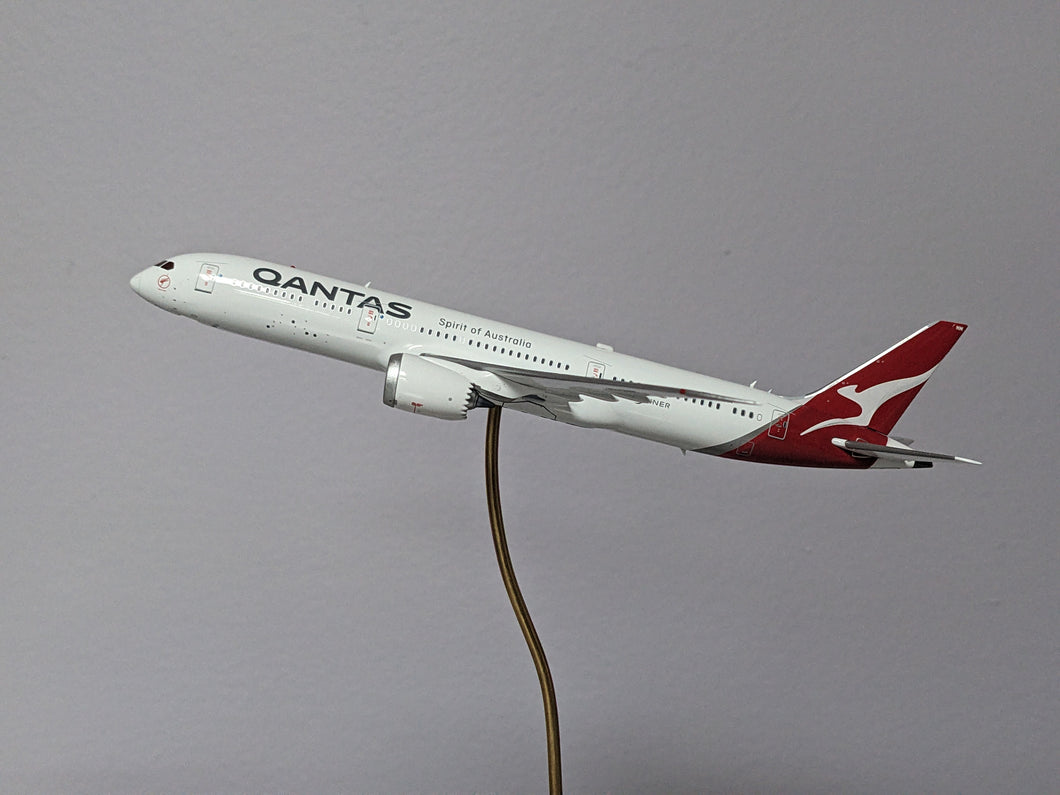 1:400 AV400 QANTAS B787-9 VH-ZNM