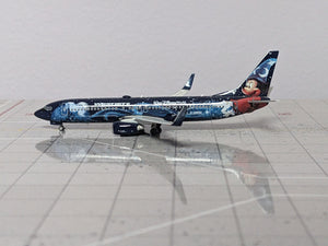 1:400 PHOENIX WESTJET B737-8 MAX C-GWSZ