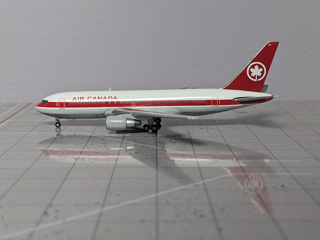 1:400 JC AIR CANADA B767-200 C-GAUN