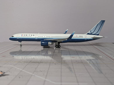 1:200 JC UNITED B757-200 N555UA