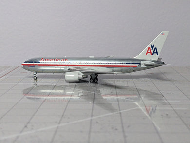 1:400 NG AMERICAN B767-200 N313AA