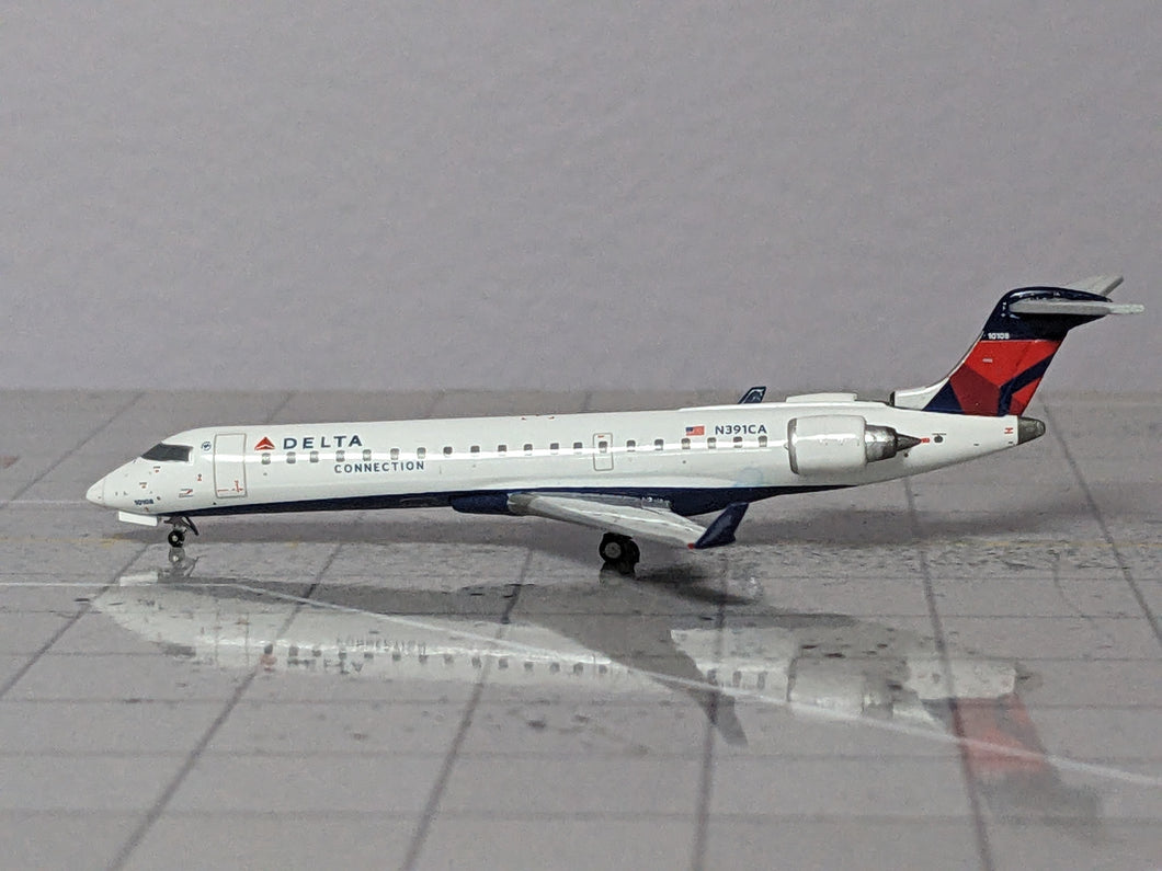 1:400 GEMINI DELTA CRJ700 N391CA