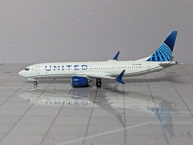 1:400 NG UNITED B737 MAX 8 N37318