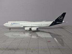 1:400 NG LUFTHANSA B747-8 B-ABYA "BRANDENBURG"