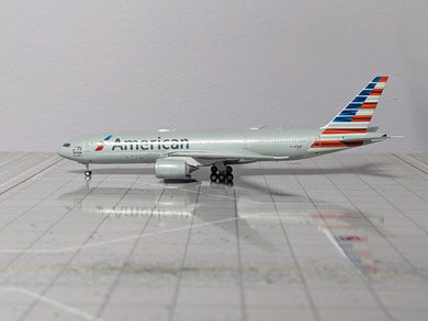 1:400 NG AMERICAN B777-200ER N751AN