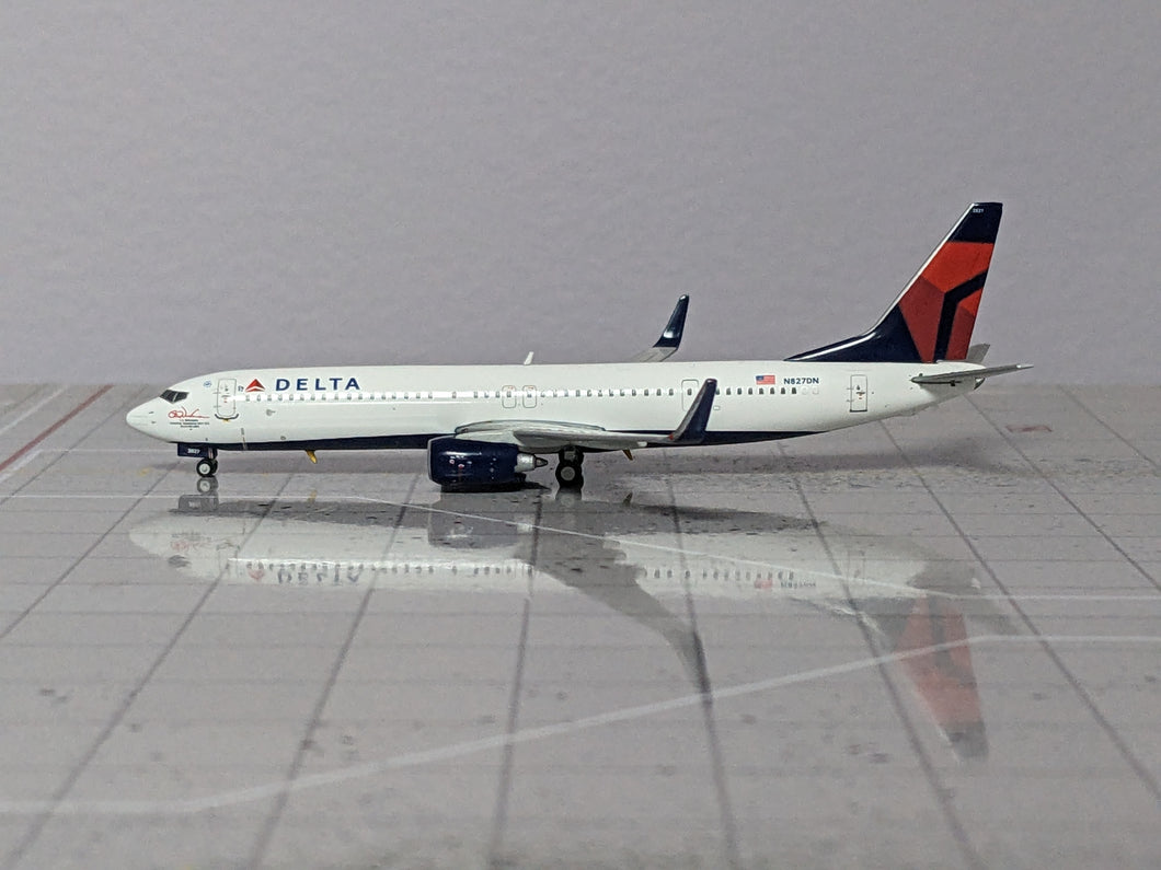 1:400 GEMINI DELTA B737-900 N827DN