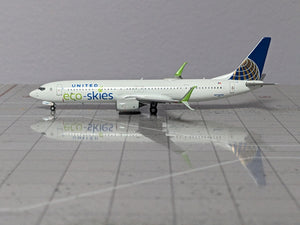 1:400 NG UNITED AIRLINES B737-900ER/w N75432 Special Eco-skies colors