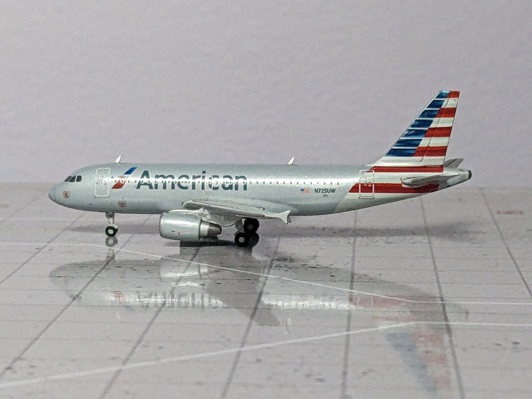 1:400 GEMINI AMERICAN A319 N725UW