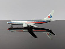 Load image into Gallery viewer, 1:400 NG AMERICAN B737-800 N955AN &quot;chrome polished&quot;