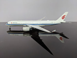 1:400 AV400 AIR CHINA A350-900 B-1082
