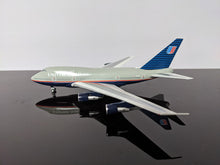 Load image into Gallery viewer, 1:400 NG UNITED B747SP	N145UA	&quot;Battleship&quot; livery