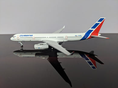 1:400 NG CUBANA TUPOLEV Tu-204-100E CU-T1701