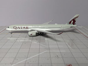 1:400 NG QATAR A350-900 A7-AME