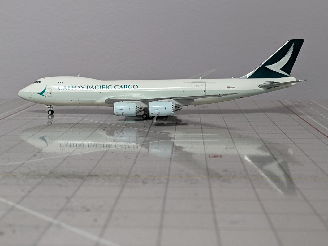 1:400 JC CATHAY B747-8F B-LJN