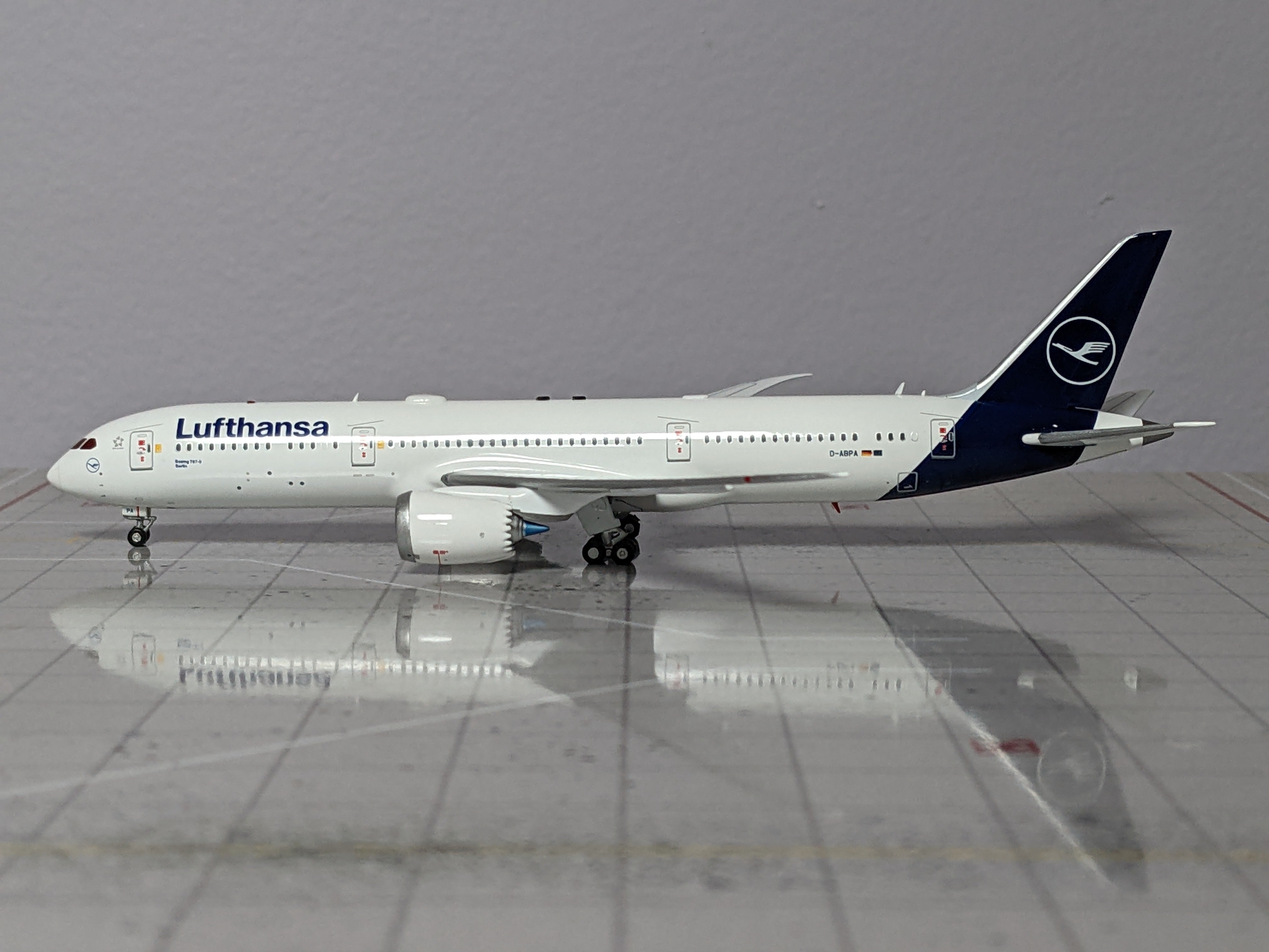 1/400 Lufthansa 787-9(D-ABPA) AV400