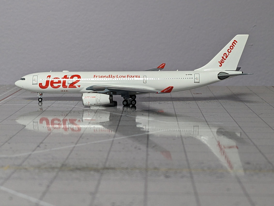 1:400 PANDA JET2 A330-200 G-VYGL
