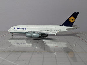 1:400 AV400 LUFTHANSA A380 D-AIMA