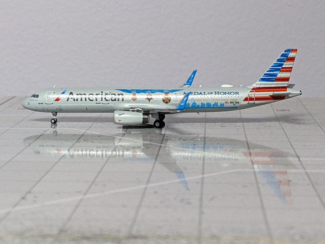 1:400 NG AMERICAN A321-200/w N167AN